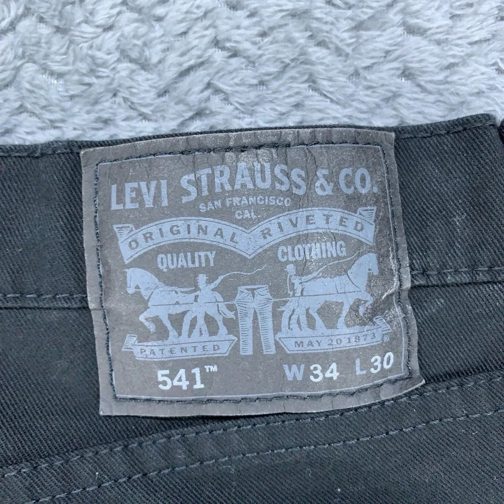 Levi's 541 Jeans Men's 34x30 (Fits 33x29) Black Athletic Taper Stretch Denim